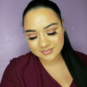 Meet your Posher, Elena